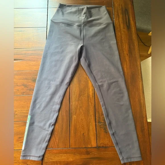 Peloton High Waisted Compression Workout Leggings - Picture 2 of 6